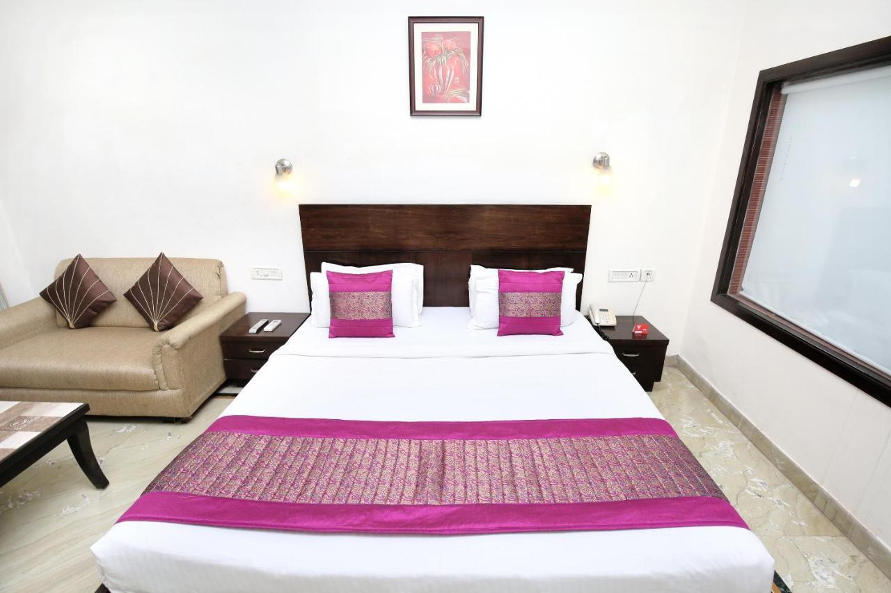 Capital O 15395 Hotel 42 Amritsar Exterior foto