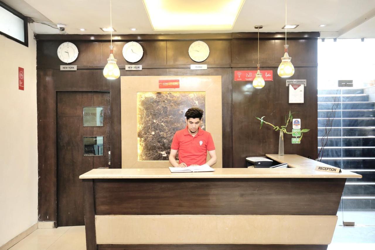 Capital O 15395 Hotel 42 Amritsar Exterior foto