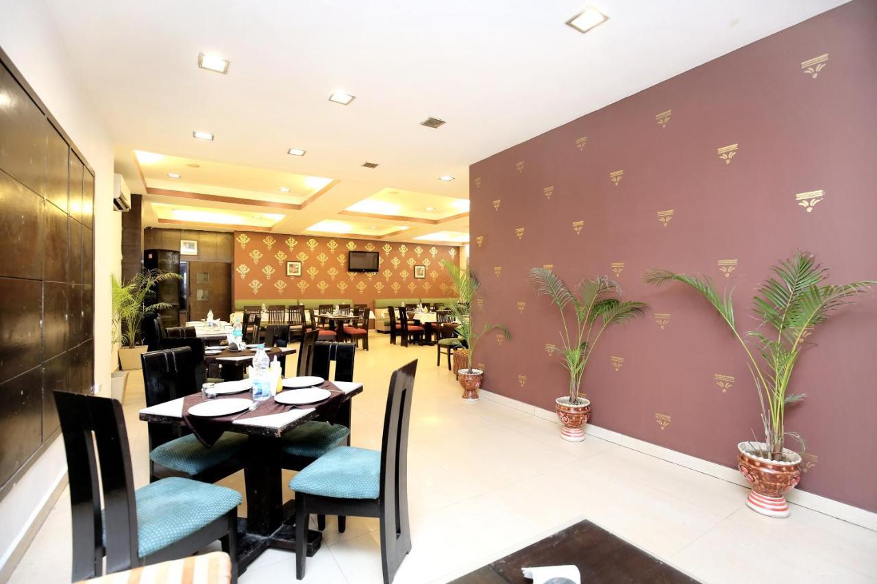 Capital O 15395 Hotel 42 Amritsar Exterior foto